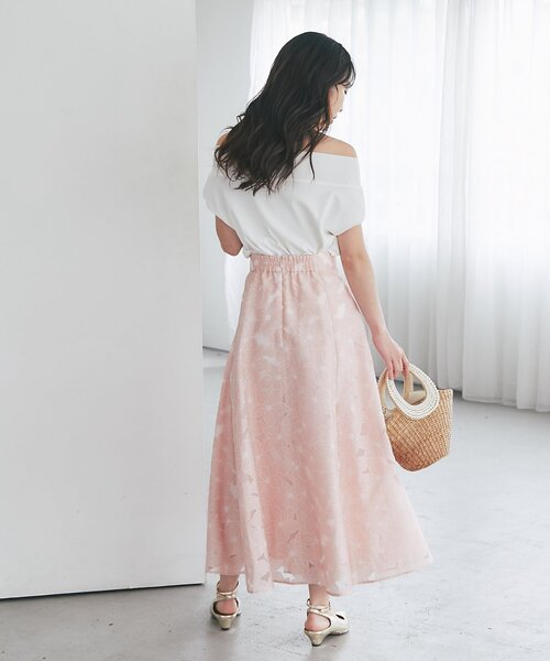 La boutique BonBon（ラブティックボンボン）の「【今すぐお届け・接触冷感・UVカット】クールタッチUVオフショルフレンチニット（ニット/セーター・レディース・ブラック/サックスブルー/ブラウン/ホワイト/チャコールグレー/バイオレット・FREE）」の13枚目の写真