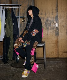 Yellow by TAKAHISA MASUDA(�C�G���[ �o�C �^�J�q�T �}�X�_)�́yYellow by TAKAHISA MASUDA�zHOOK & LOOP - ZIP HOODIE(�p�[�J�[)