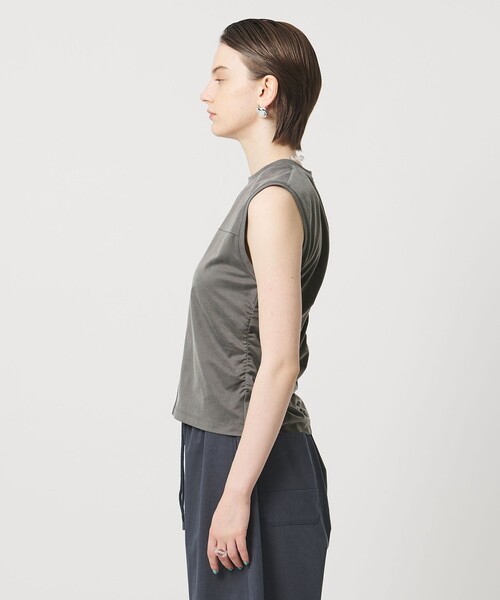 ASTRAET（アストラット）の「＜ASTRAET ＞バックギャザー ノースリーブカットソー（Tシャツ/カットソー・レディース・ブラック/グレー系・FREE）」の5枚目の写真