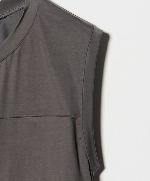 ASTRAET（アストラット）の「＜ASTRAET ＞バックギャザー ノースリーブカットソー（Tシャツ/カットソー・レディース・ブラック/グレー系・FREE）」の10枚目の写真