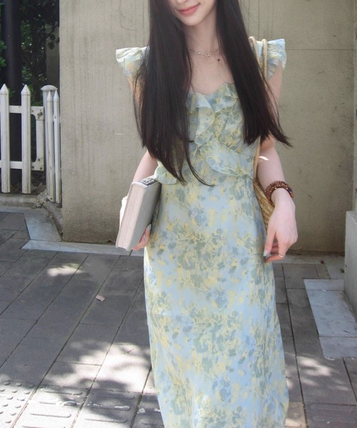 AMAJI(アマジ)の「花柄フリルAラインロング丈ワンピース(ワンピース・レディース・グリーン・SMALL/MEDIUM/LARGE/X-LARGE)」の1枚目の写真
