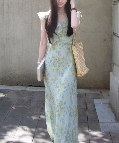 AMAJI(アマジ)の「花柄フリルAラインロング丈ワンピース(ワンピース・レディース・グリーン・SMALL/MEDIUM/LARGE/X-LARGE)」の3枚目の写真