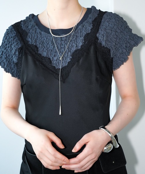 chuclla(チュクラ)の「シャーリングショートトップス chw26s299(Tシャツ/カットソー・レディース・ネイビー/アイボリー・FREE)」の7枚目の写真