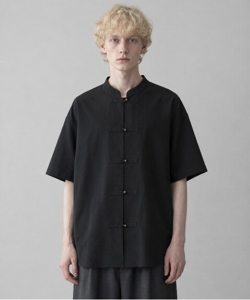 ONE DAY KMC (ワンデイケーエムシー)の「KUNG-FU SHIRT カンフーシャツ チャイナシャツ キレイめ 無地 半袖 シャツ / CTTP-004(シャツ/ブラウス・メンズ・ブラック・LARGE/SMALL/MEDIUM)」の2枚目の写真