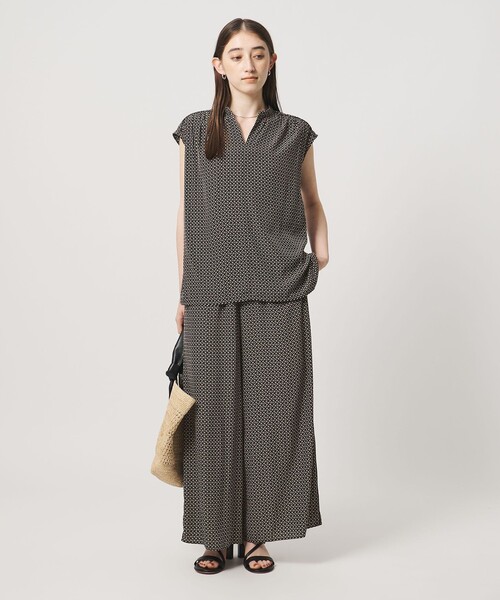 UNITED ARROWS(ユナイテッドアローズ)の「Spiree フレンチスリーブ ブラウス(シャツ/ブラウス・レディース・ダークグレー/その他7/その他1/その他9/モカ・FREE)」の7枚目の写真