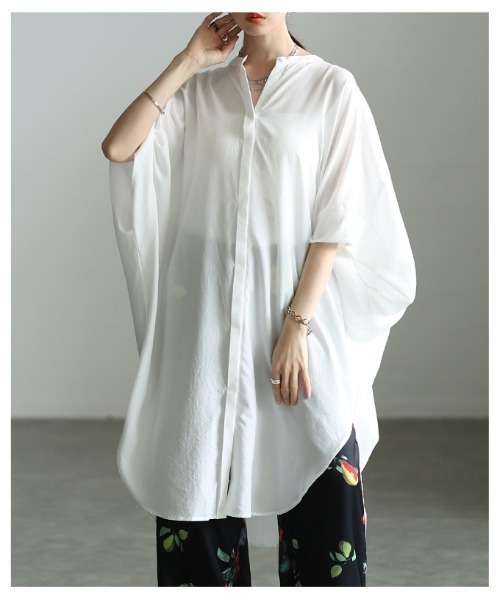 Sawa a la mode(サワアラモード)の「オーバーサイズシャツチュニック(チュニック・レディース・チャコール/オフホワイト/ブラック・FREE)」の17枚目の写真