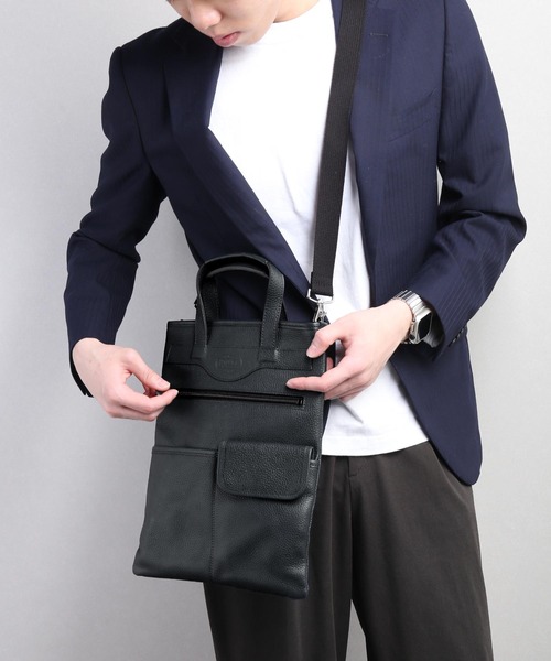 sankyo shokai（サンキョウショウカイ）の「牛革 薄マチ ミニバッグ（ハンドバッグ・メンズ・ネイビー/ブラック/キャメル・FREE）」の4枚目の写真