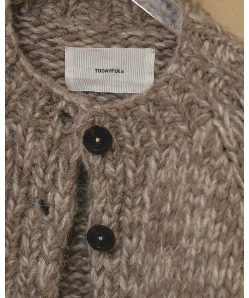 TODAYFUL(トゥデイフル)の「Hand Knit Cardigan(カーディガン/ボレロ・レディース・ブラック/モカ・FREE)」の15枚目の写真