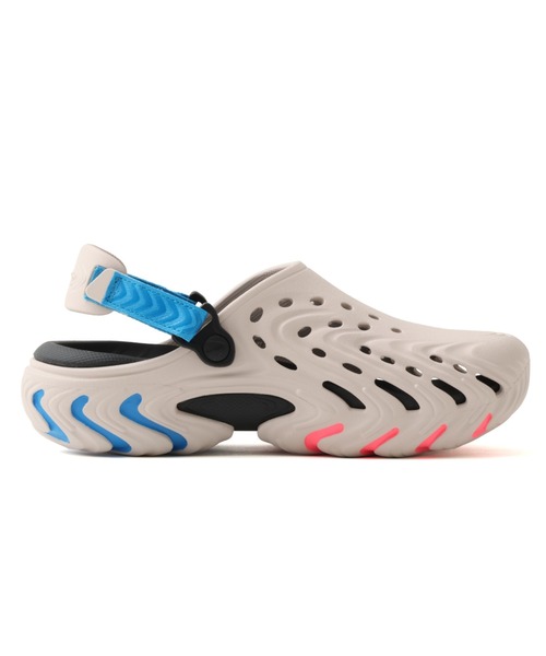 crocs（クロックス）の「crocs Echo II / クロックス エコー ツー（サンダル・メンズ・ライトベージュ・27.0cm/28.0cm/29.0cm/26.0cm）」の5枚目の写真