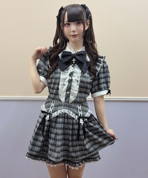 Secret Honey（シークレットハニー）の「ガーターライクセットアップ（セットアップ・レディース・ブラック/レッド・MEDIUM）」の13枚目の写真