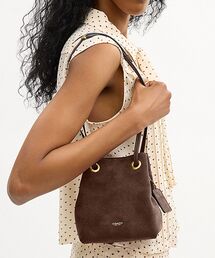 COACH（コーチ）の「ジェイド ドローストリング バッグ（ショルダーバッグ）」