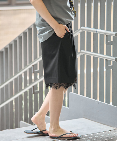 IENA（イエナ）の「スソレースレイヤードハーフパンツ（その他パンツ・レディース・ブラック・38/36）」の9枚目の写真