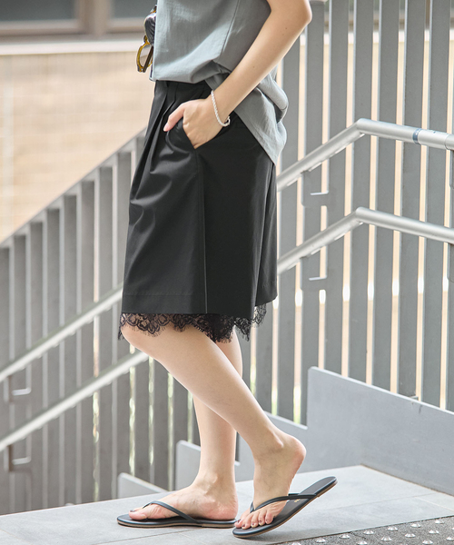 IENA（イエナ）の「スソレースレイヤードハーフパンツ（その他パンツ・レディース・ブラック・38/36）」の11枚目の写真