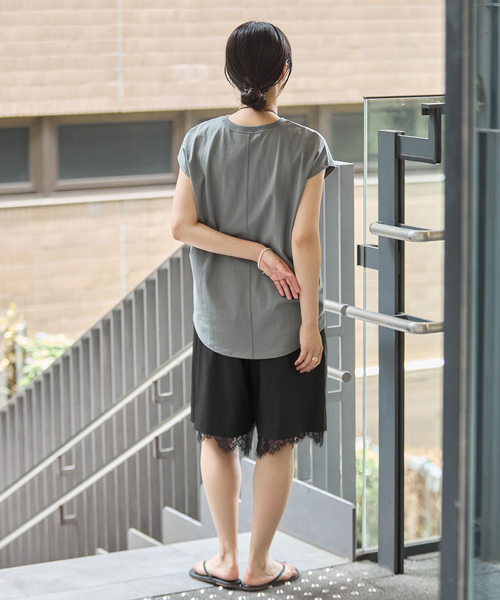 IENA（イエナ）の「スソレースレイヤードハーフパンツ（その他パンツ・レディース・ブラック・38/36）」の16枚目の写真