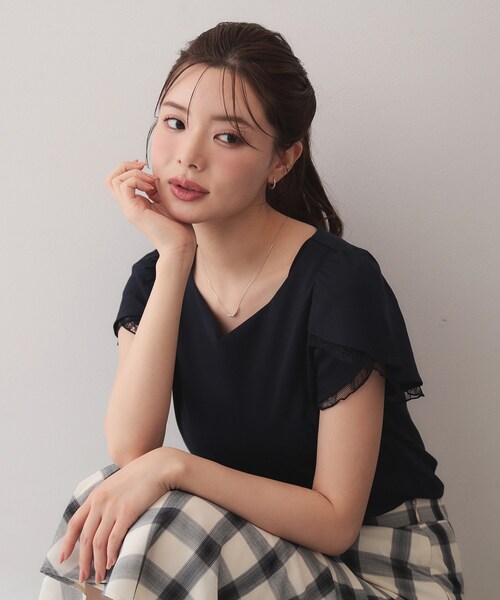 index(インデックス)の「【接触冷感/UVケア】ハートネックレースレイヤードトップス《洗濯機OK/6col》(Tシャツ/カットソー・レディース・ブルー系その他/ピンク/ナチュラル/ネイビー系5/ホワイト系9/ブラック・42/36/40/38)」の5枚目の写真
