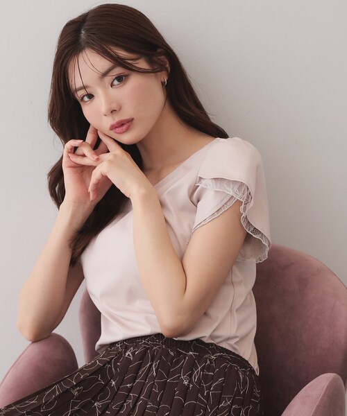 index(インデックス)の「【接触冷感/UVケア】ハートネックレースレイヤードトップス《洗濯機OK/6col》(Tシャツ/カットソー・レディース・ブルー系その他/ピンク/ナチュラル/ネイビー系5/ホワイト系9/ブラック・42/36/40/38)」の3枚目の写真