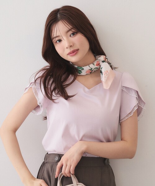 index(インデックス)の「【接触冷感/UVケア】ハートネックレースレイヤードトップス《洗濯機OK/6col》(Tシャツ/カットソー・レディース・ブルー系その他/ピンク/ナチュラル/ネイビー系5/ホワイト系9/ブラック・42/36/40/38)」の6枚目の写真