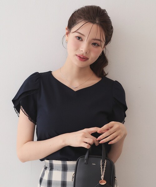 index(インデックス)の「【接触冷感/UVケア】ハートネックレースレイヤードトップス《洗濯機OK/6col》(Tシャツ/カットソー・レディース・ブルー系その他/ピンク/ナチュラル/ネイビー系5/ホワイト系9/ブラック・42/36/40/38)」の17枚目の写真