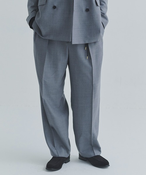 CULLNI(クルニ)の「Super 120s Wool Twill Pintuck 2Tuck Drawstring Wide Pants(スラックス・メンズ・グリーン/グレー/ブラック・1)」の1枚目の写真