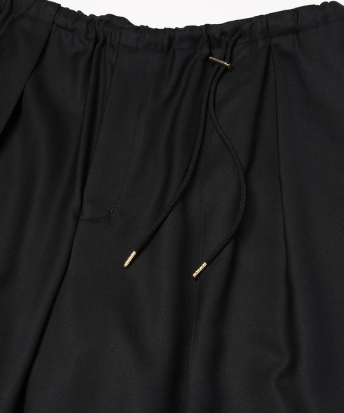 CULLNI(クルニ)の「Super 120s Wool Twill Pintuck 2Tuck Drawstring Wide Pants(スラックス・メンズ・グリーン/グレー/ブラック・1)」の17枚目の写真