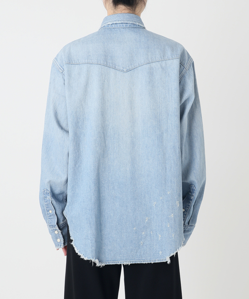 Attick by Johnbull（アティックバイジョンブル）の「【Attick by Johnbull 】別注ダメージデニムシャツ（シャツ/ブラウス・レディース・スカイブルー・FREE）」の11枚目の写真