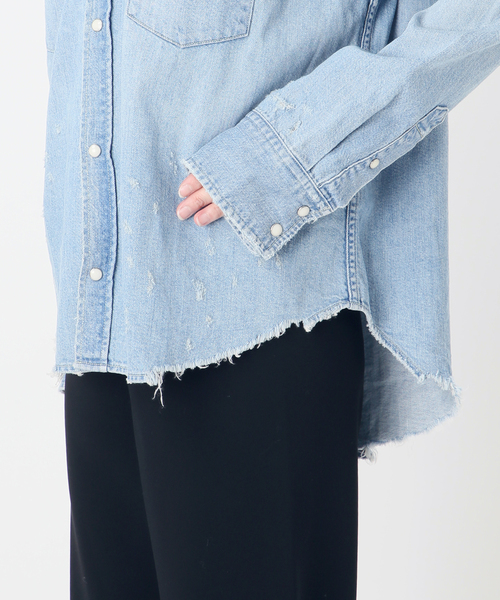 Attick by Johnbull(アティックバイジョンブル)の「【Attick by Johnbull 】別注ダメージデニムシャツ(シャツ/ブラウス・レディース・スカイブルー・FREE)」の6枚目の写真