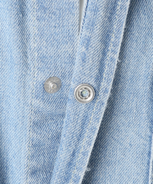 Attick by Johnbull(アティックバイジョンブル)の「【Attick by Johnbull 】別注ダメージデニムシャツ(シャツ/ブラウス・レディース・スカイブルー・FREE)」の4枚目の写真
