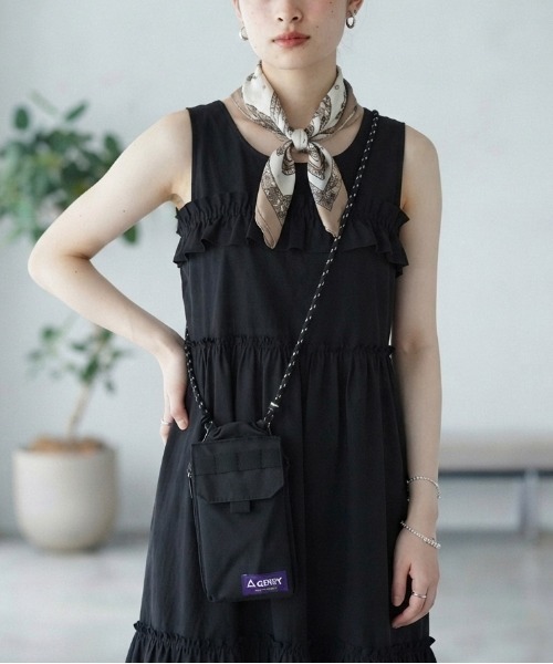 GERRY（ジェリー）の「【GERRY/ジェリー】撥水加工 ECO(リサイクルポリエステル)スマホショルダーバッグ　ミニショルダー ユニセックス（ショルダーバッグ・レディース・マルチ/チャコールグレー/ベージュ/ブラック・FREE）」の17枚目の写真