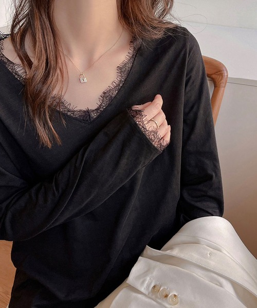 GLAMOROUS JANE（グラマラスジェーン）の「レース切替Vネックスラブトップス（Tシャツ/カットソー・レディース・ホワイト/ブラック・FREE）」の7枚目の写真