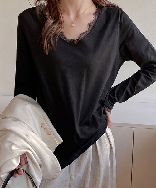 GLAMOROUS JANE（グラマラスジェーン）の「レース切替Vネックスラブトップス（Tシャツ/カットソー・レディース・ホワイト/ブラック・FREE）」の8枚目の写真