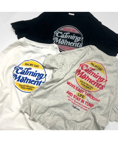 UNDERWRAPS(アンダーラップス)の「フリルデザイン 半袖Tシャツ ロゴプリント カジュアル(Tシャツ/カットソー・レディース・オートミール/ブラック・M/L)」の4枚目の写真