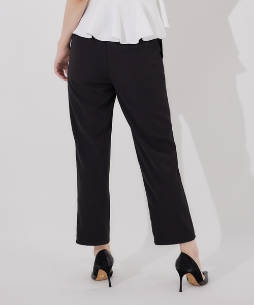 tocco closet(トッコ クローゼット)の「ホットフィックスビジューテーパードパンツ(スラックス・レディース・ブラック・M)」の15枚目の写真