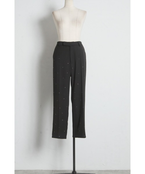 tocco closet(トッコ クローゼット)の「ホットフィックスビジューテーパードパンツ(スラックス・レディース・ブラック・M)」の19枚目の写真