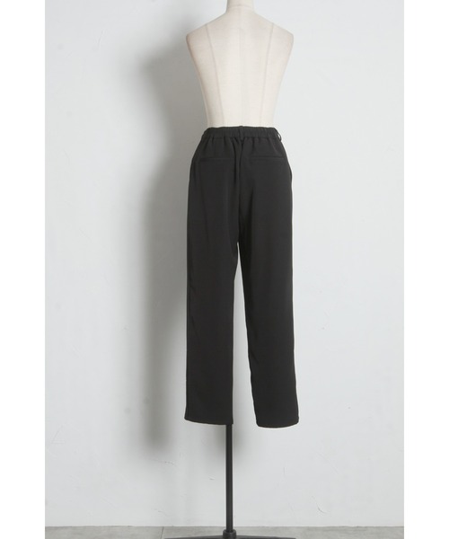 tocco closet(トッコ クローゼット)の「ホットフィックスビジューテーパードパンツ(スラックス・レディース・ブラック・M)」の9枚目の写真