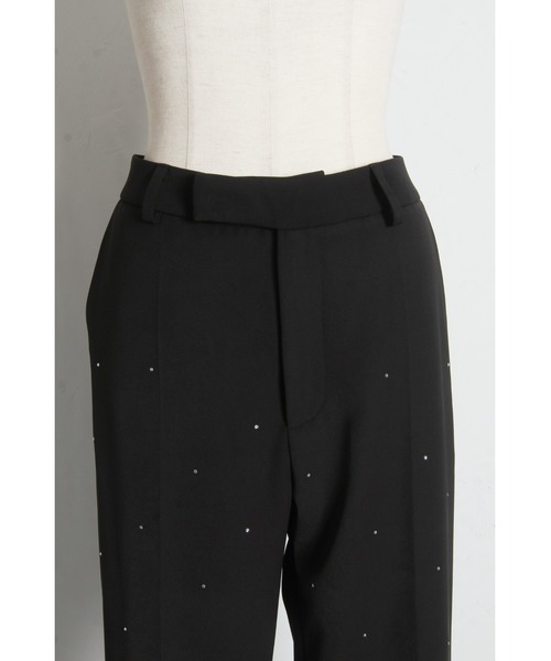 tocco closet(トッコ クローゼット)の「ホットフィックスビジューテーパードパンツ(スラックス・レディース・ブラック・M)」の11枚目の写真