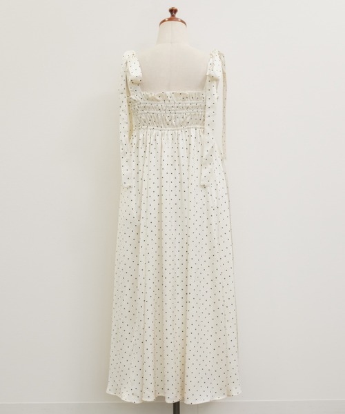 CLETTE（クレット）の「ドット柄ショルダーリボンワンピース（ワンピース・レディース・ブラック/アイボリー・3L/LL/4L）」の9枚目の写真