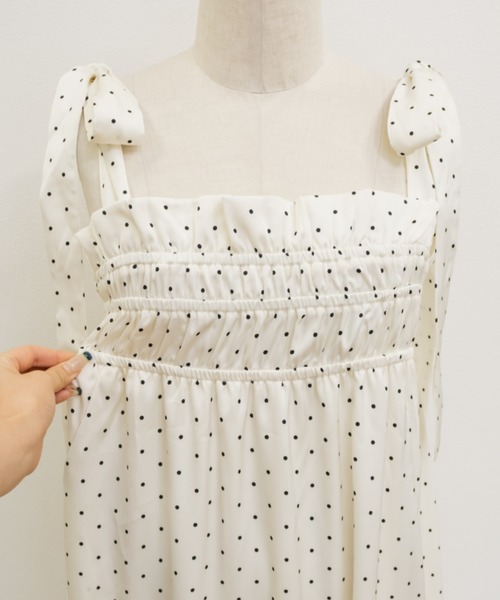 CLETTE（クレット）の「ドット柄ショルダーリボンワンピース（ワンピース・レディース・ブラック/アイボリー・3L/LL/4L）」の6枚目の写真