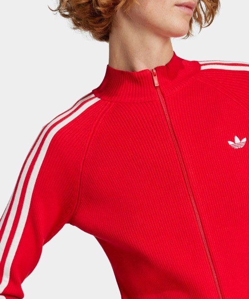 adidas（アディダス）の「アディカラー スリーストライプス スリム ニット トラックトップ / ジャージ  / トラックジャケット / アディダスオリジナルス adidas Originals（ジャージ・レディース・レッド・XX-LARGE/LARGE/MEDIUM/SMALL/X-LARGE/X-SMALL）」の5枚目の写真