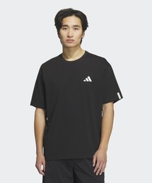 エッセンシャルズ プラス ルーズフィット スモールロゴ 半袖Tシャツ / アディダス adidas