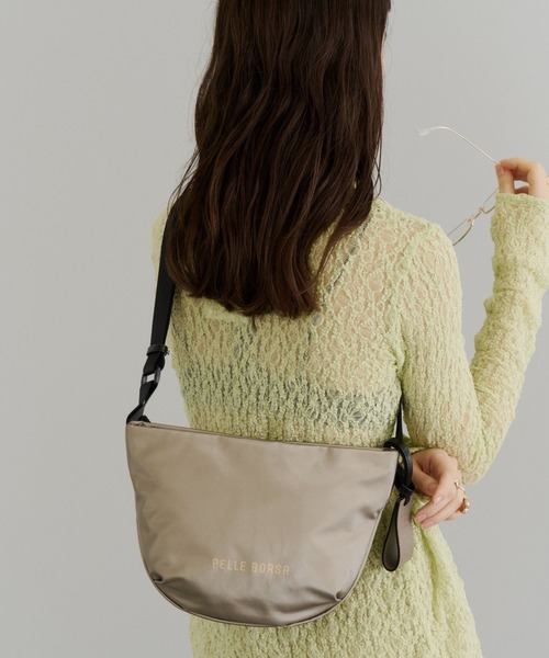 PELLEBORSA(ペレボルサ)の「コンパクトラウンドショルダー Cheers 4686(ショルダーバッグ・レディース・ピンク系その他/シルバー/ベージュ系その他/ブラック/アイボリー・FREE)」の4枚目の写真