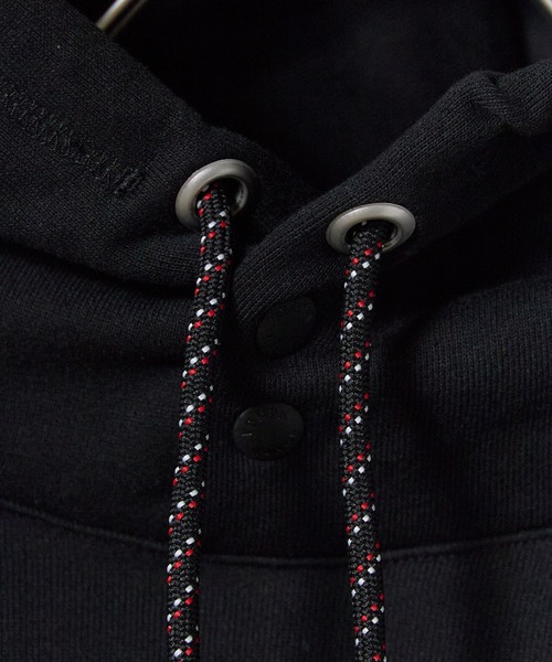 NANGA(ナンガ)の「NANGA/ナンガ ECO HYBRID MINI BOX LOGO EMBROIDERY SWEAT HOODIE エコハイブリッド ミニボックスロゴエンブロイダリー スウェットフーディー パーカー 胸ロゴ刺繍 ポケットあり メンズ レディース 2026年 秋 秋服 冬 冬服(パーカー・メンズ・ブラック/グレー/ブルー/オートミール・S/M/L/XL)」の12枚目の写真