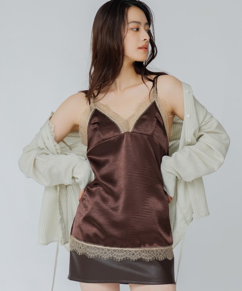 SENEE(セニー)の「bicolor lace satin cami(バイカラーレースサテンキャミ)(キャミソール・レディース・ネイビー/ブラウン・FREE)」の8枚目の写真