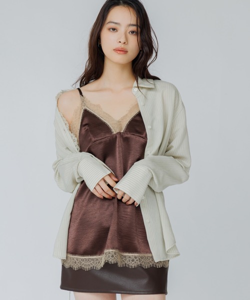 SENEE(セニー)の「bicolor lace satin cami(バイカラーレースサテンキャミ)(キャミソール・レディース・ネイビー/ブラウン・FREE)」の11枚目の写真