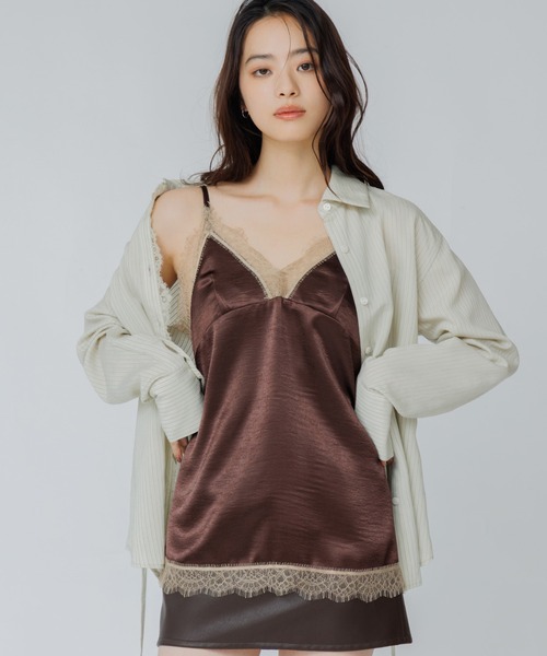 SENEE(セニー)の「bicolor lace satin cami(バイカラーレースサテンキャミ)(キャミソール・レディース・ネイビー/ブラウン・FREE)」の12枚目の写真