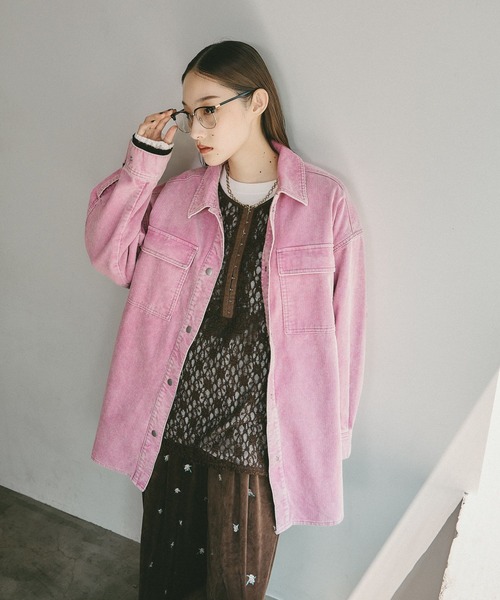 LEPSIM（レプシィム）の「ヴィンテージコーデュロイ長袖シャツ　639512（シャツ/ブラウス・レディース・ブラック/ブラウン/ブルー/ナチュラル/ピンク・FREE）」の5枚目の写真