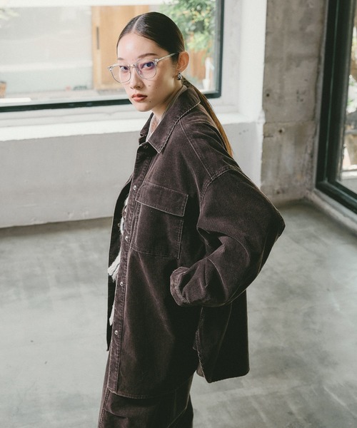 LEPSIM（レプシィム）の「ヴィンテージコーデュロイ長袖シャツ　639512（シャツ/ブラウス・レディース・ブラック/ブラウン/ブルー/ナチュラル/ピンク・FREE）」の22枚目の写真