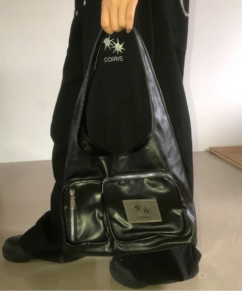 COIRIS（コイリス）の「◇COIRIS◇ブランド直輸入正規品/RENIK マルチポケット ショルダーバッグ RENIK MULTI POCKET SHOULDER BAG（ショルダーバッグ・レディース・カーキ系/ブラック・FREE）」の13枚目の写真