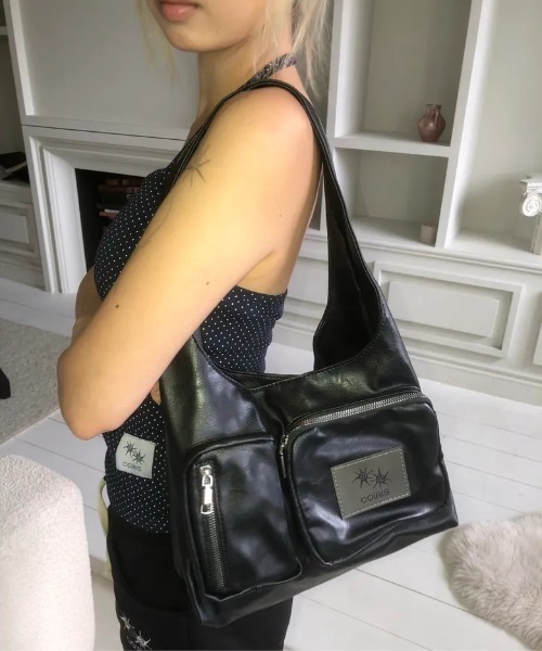 COIRIS（コイリス）の「◇COIRIS◇ブランド直輸入正規品/RENIK マルチポケット ショルダーバッグ RENIK MULTI POCKET SHOULDER BAG（ショルダーバッグ・レディース・カーキ系/ブラック・FREE）」の17枚目の写真