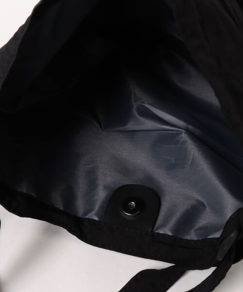 WESTSEA(ウエストシー)の「ドローストリング スクエア ナイロンショルダーバッグ / A4対応 軽量 巾着バッグ(ショルダーバッグ・レディース・カーキ/ブラック/ベージュ・FREE)」の13枚目の写真