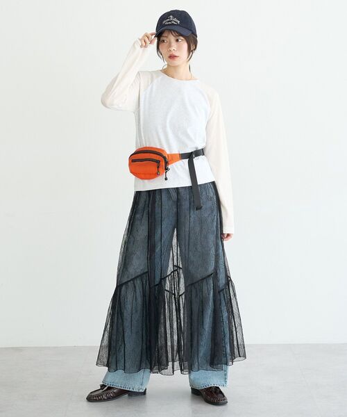 earth music&ecology(アースミュージックアンドエコロジー)の「ラグランスリーブプルオーバー(Tシャツ/カットソー・レディース・チャコールグレー/ライトグレー・FREE)」の15枚目の写真